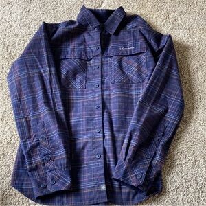 Columbia Omni-Wick Men Size Medium Long Sleeve Button Down Navy Blue Plaid
